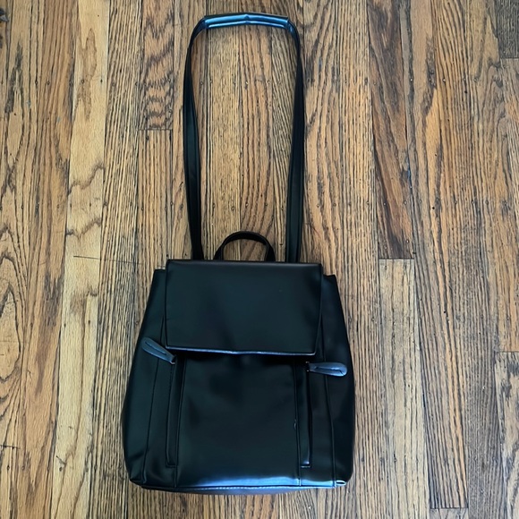 Backpack and purse in mint condition - Picture 2 of 6